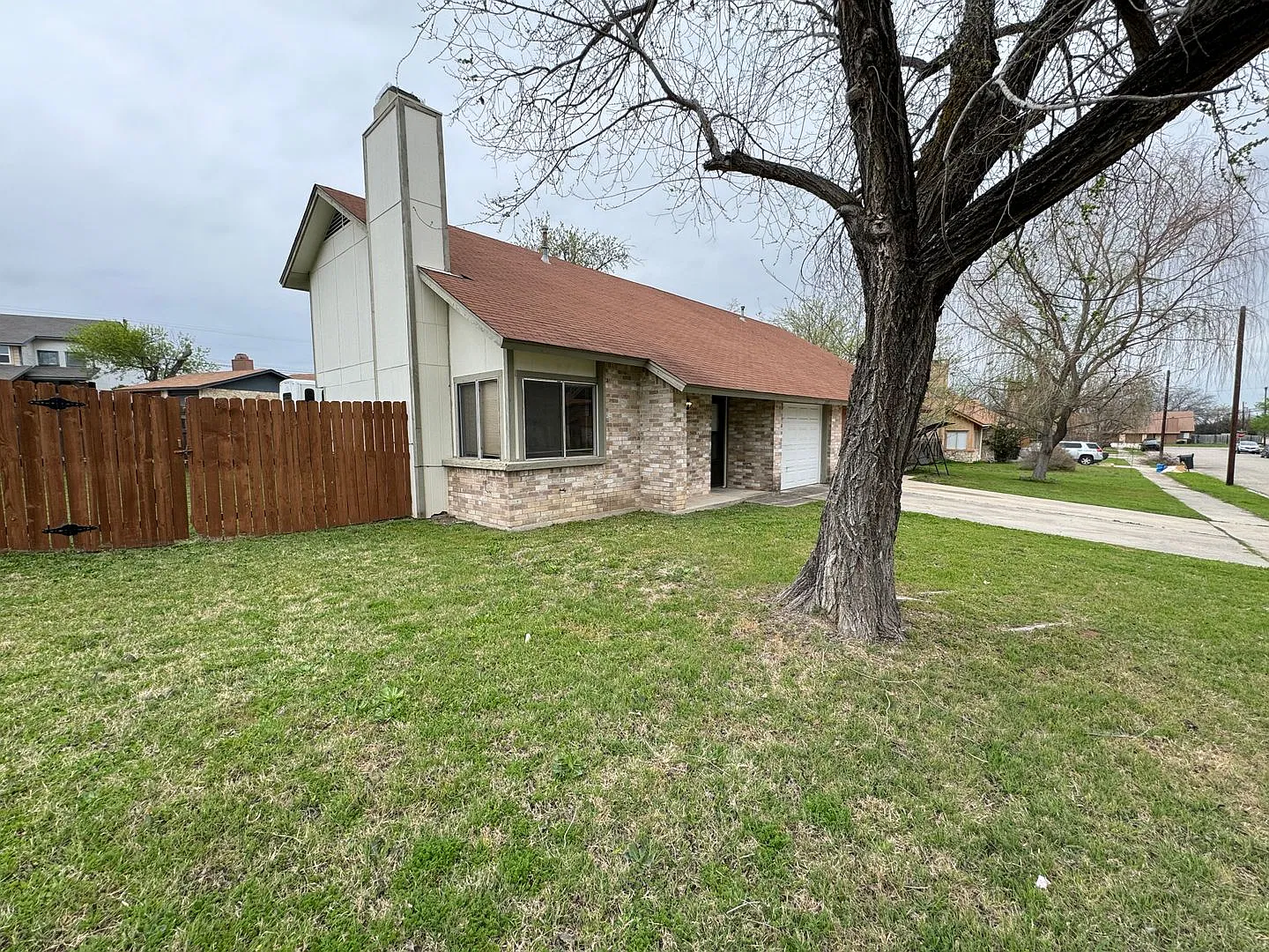 2-Bedroom Duplex for Rent in Killeen — Photo 4