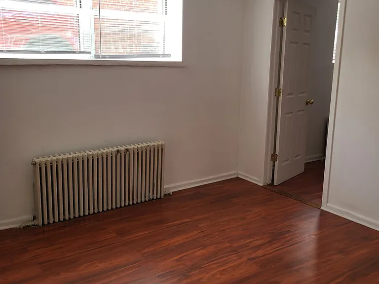 708 Avenue Y — Photo 8