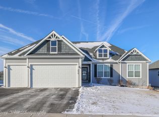 1015 Persimmon Dr, Genoa, IL 60135