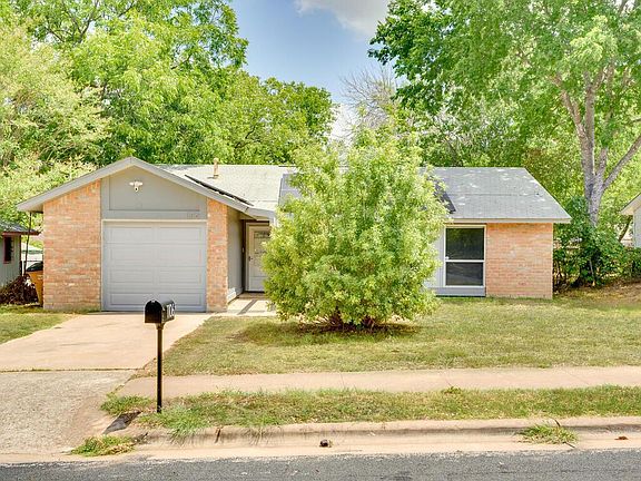 2nd image of 1106 Speer Ln