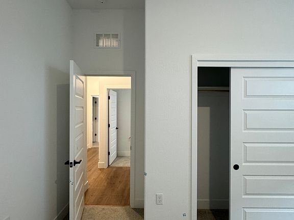 3rd image of 7419 Ashford Castle Way