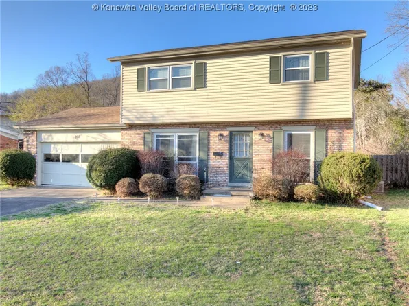 2611 Mountain View Dr, Saint Albans, WV 25177
