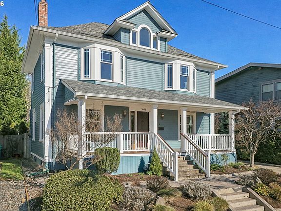 2nd image of 3033 NE Schuyler St