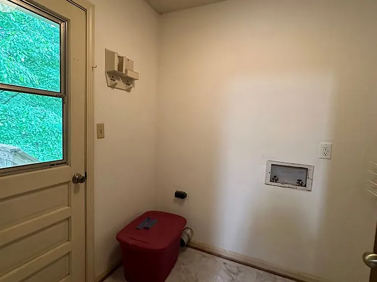 375 Segrest Cir — Photo 29