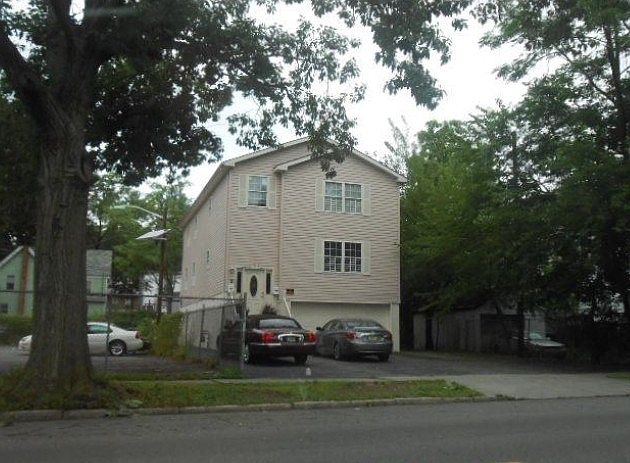 1st image of 221 So Arlington Ave