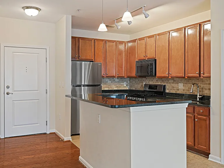 2655 Prosperity Ave #239 — Photo 8