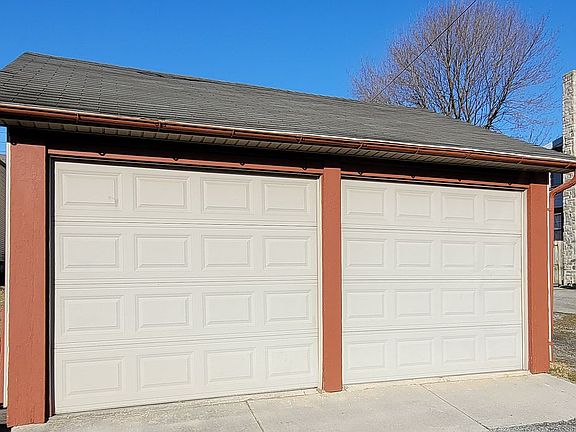 2 car garage