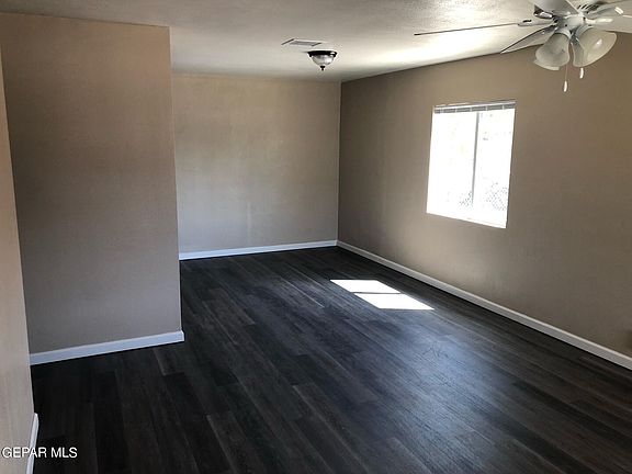 3rd image of 8420 Mount Whitney Dr