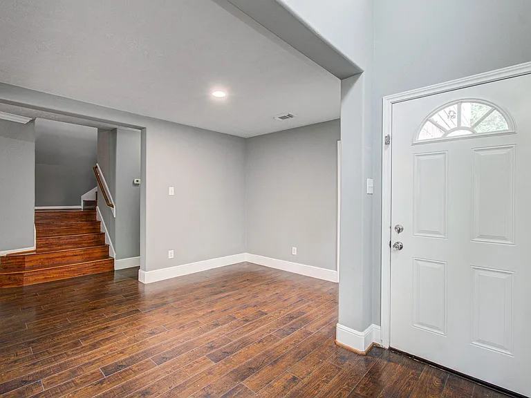 13963 Maximos Dr — Photo 10