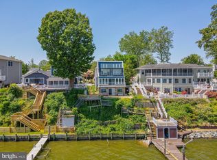 212 Park Rd, Riva, MD 21140