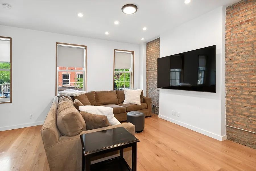 1st image of 66 Horatio St