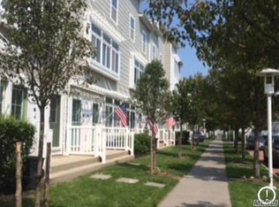 7511 Aquatic Dr, Far Rockaway, NY 11692