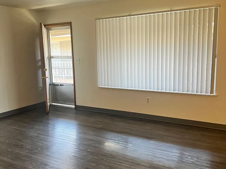 The Cardinal Apartments — Photo 13