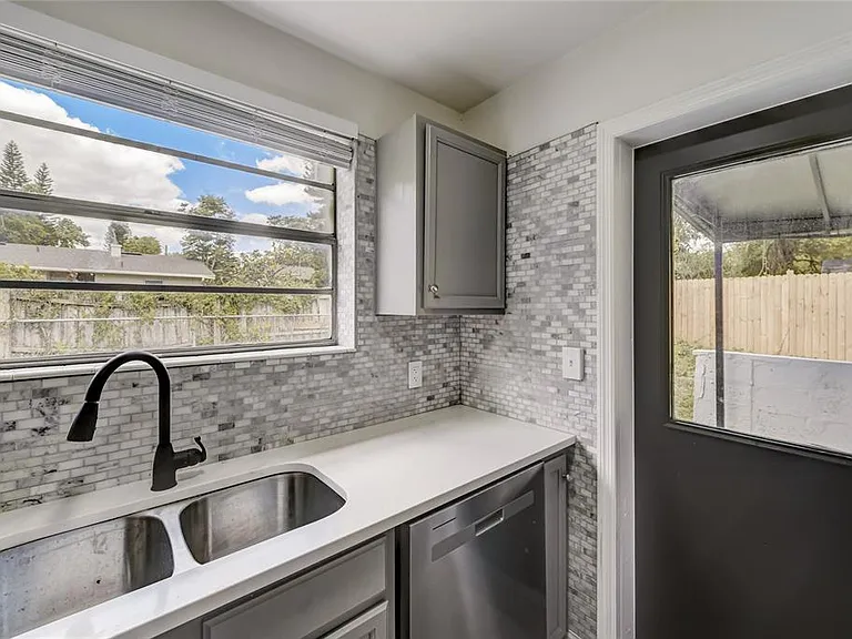 2600 S Crystal Lake Dr — Photo 13