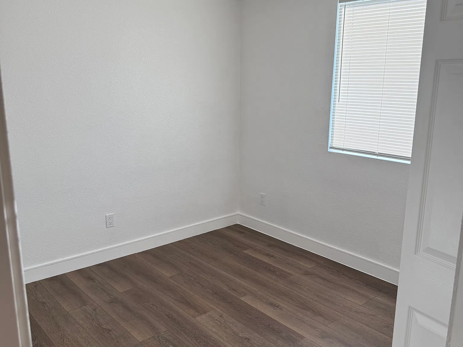 1 bed, 372 sqft, $1,950 — Photo 4