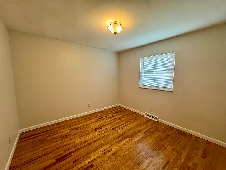 3417 Robyn Ann Dr — Photo 8