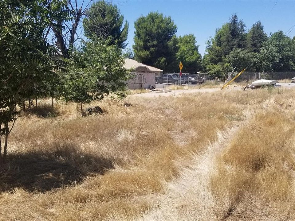 1st image of 2920 Alloway Ln