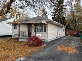 2442 Arthur Rd, Windsor, ON N8W4V7