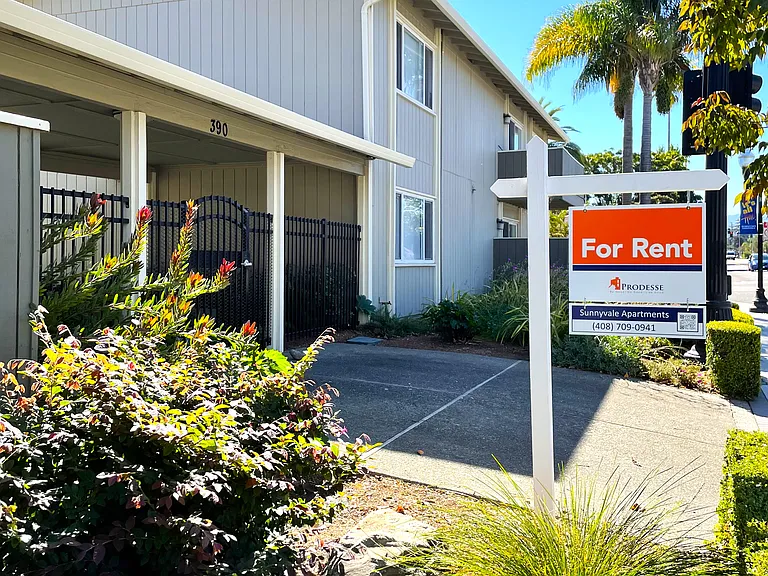 390 S Sunnyvale Ave #1 — Photo 4