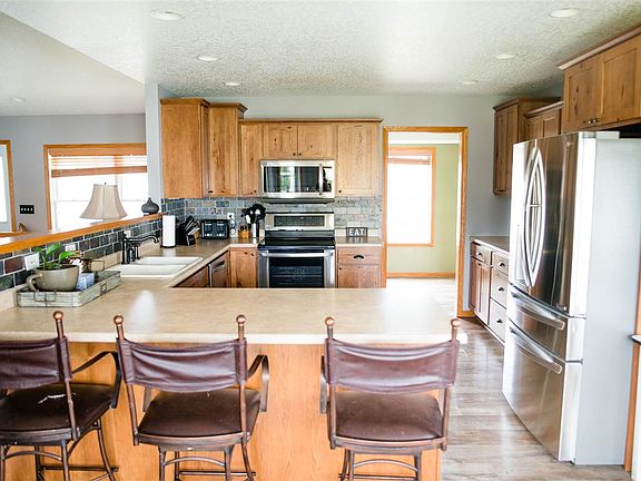 4th image of 5321 Applewood Ln
