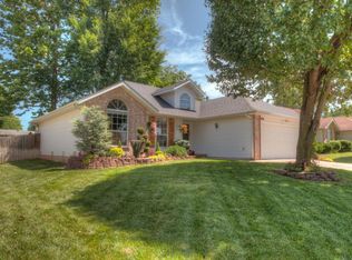 4039 W Watkins St, Springfield, MO 65802