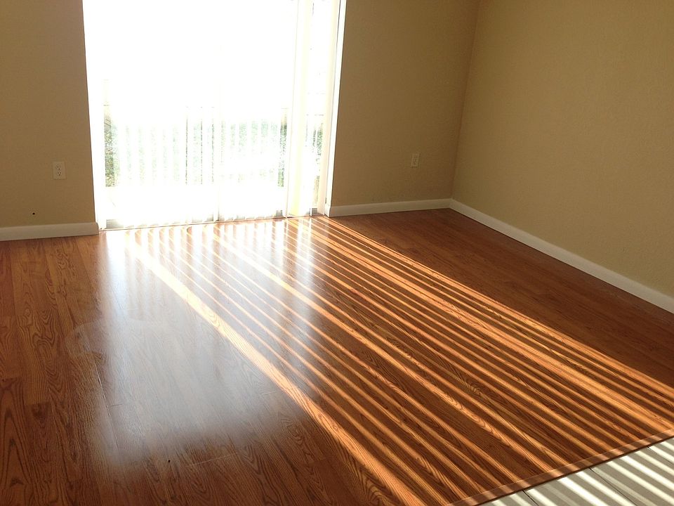 2nd image of 712 SW 81st Ave #7A