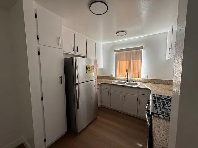 1116 Gladys Ave #B — Photo 7