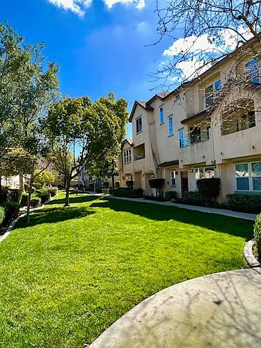2709 Apricot Ct Photo 1