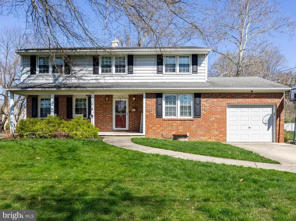 1416 Longfellow Dr, Cherry Hill, NJ 08003