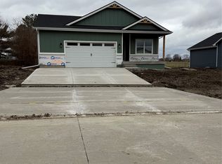 777 E 23rd St N, Newton, IA 50208