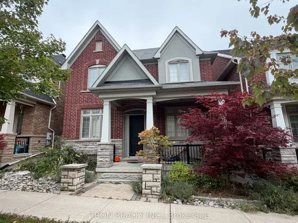 16 Dungannon Dr, Markham, ON L6C 0K1