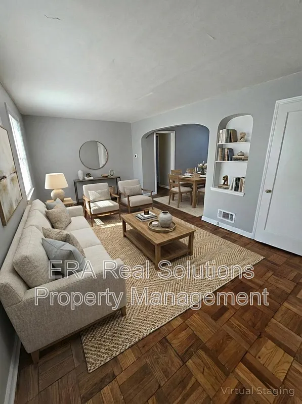 Building Photo - 3442 E Broad St #D