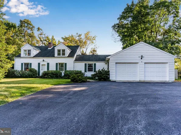 1819 High St, Camp Hill, PA 17011