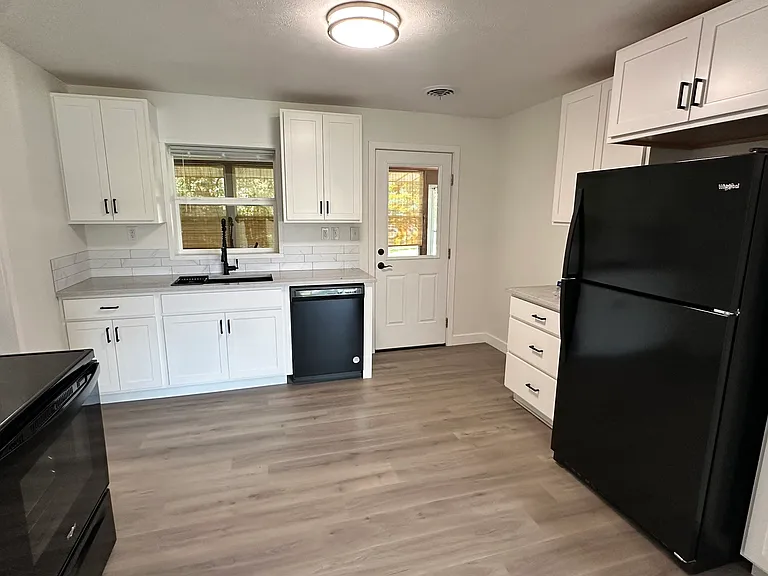 53445 Hickory Rd — Photo 16