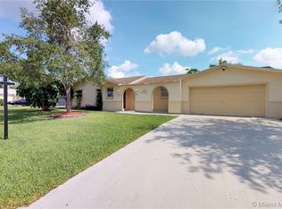 15801 SW 284th St, Homestead, FL 33033