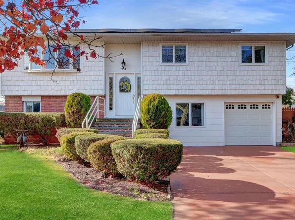 74 Pacific Street, North Babylon, NY 11703