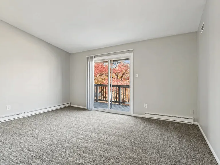 Brookwood Apartments — Photo 16