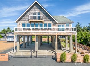144 Sand Dune Avenue SW, Ocean Shores, WA