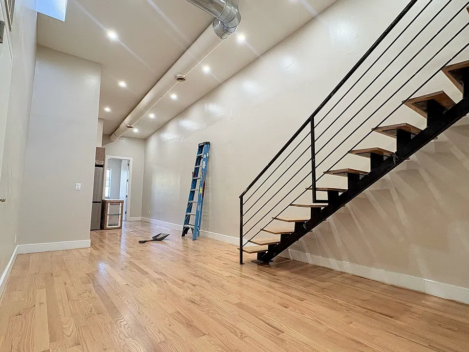 163 Harman St #3R