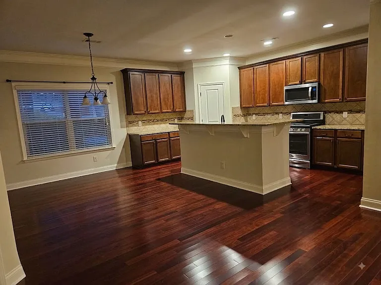 365 Lockwood Pl — Photo 14