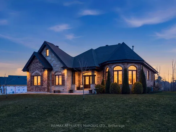 38 Forest Hill Rd, South Stormont, ON K0C 1P0