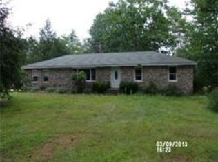 26 Tyler Rd, Townsend, MA 01469