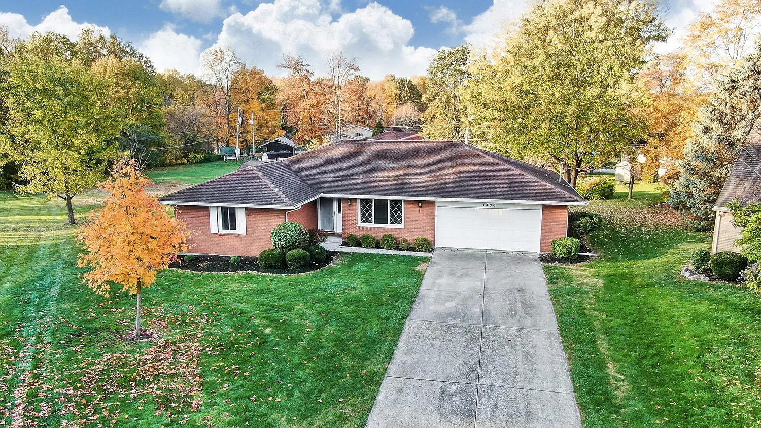 1488 W Shore Dr photo 1