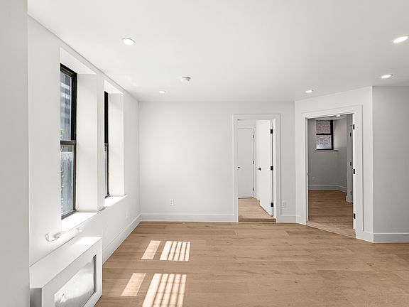 5th image of 236 W 15th St APT 37
