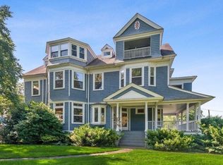 70 Sunnyside Dr, Yonkers, NY 10705