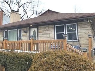 1015 Cooper St, Dixon, IL 61021