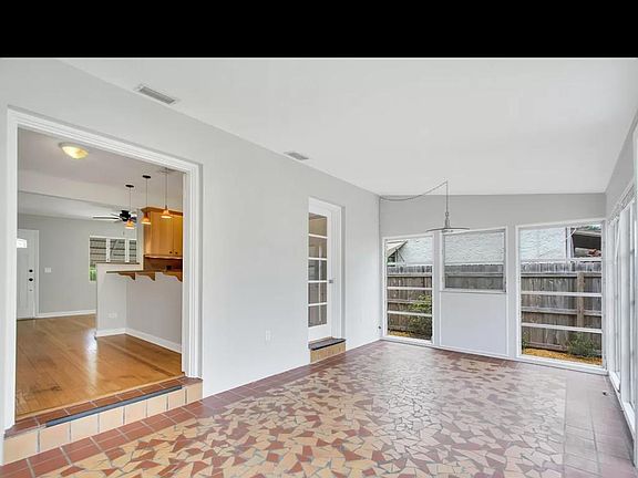 3rd image of 628 N O St
