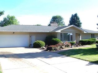 1328 Gayla Dr, Quincy, IL 62305