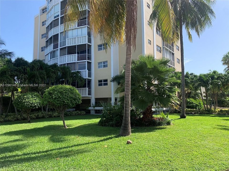 1st image of 555 Crandon Blvd APT 51