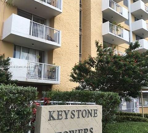 2nd image of 2020 NE 135th St APT 604